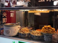 自助取餐区-清真马乐贝腊牛肉蛋黄菜夹馍(马蓉洒金桥店)