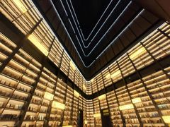 -上海虹桥中心爱琴海亚朵S酒店