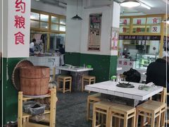 大堂-石灰市老火锅(北滨路店)