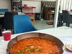 -毛辣果·贵州红酸汤牛肉火锅(西单店)