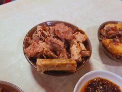 -董哥山城碗碗香(美专校街店)