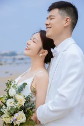 点击看大图 -挪娅婚纱摄影皇家会所