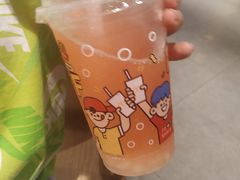 -麦当劳(汉口火车站候车室店)