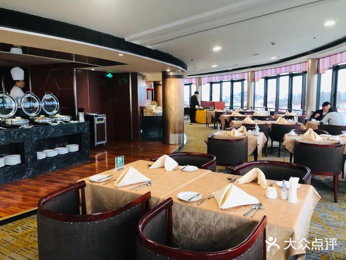 汇泉王朝大饭店-旋转餐厅(南海路店)大堂图片