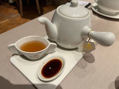 黑蒜炖鲍鱼-尚一汤·粤菜海鲜(环球港店)