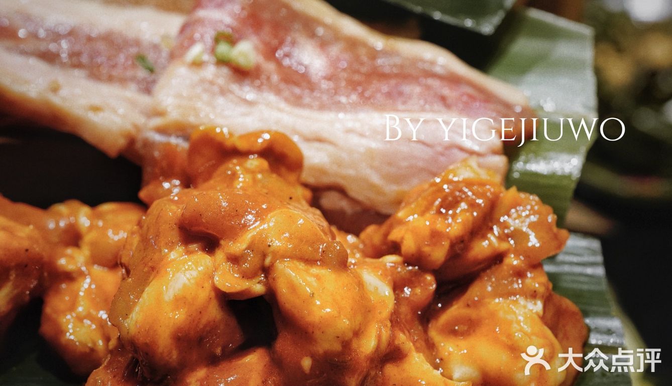 聚十三的烤肉十三梯上新啦！藤椒大鸡腿，简直性价比之王[胜利]