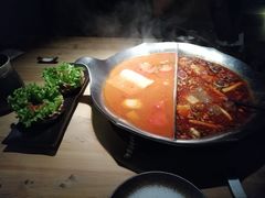 -湊湊火锅·茶憩(杭州湖滨银泰in77店)