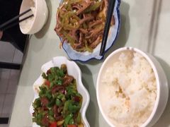-瑜瑜饭馆