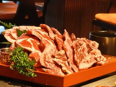 -铭牛烧肉·和牛海鲜自助(高新月牙湖店)