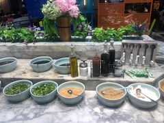 自助调料区-火锅岛潮牌自助餐厅(天津天佑城店)