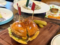 -Famous肥猫墨西哥音乐餐吧(五棵松华熙LIVE店)