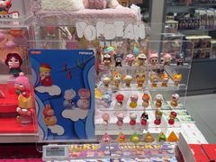 -泡泡玛特POPMART (北京超极合生汇店)
