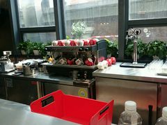 -HIGH FIVE哈福手工汉堡(桂林路店)