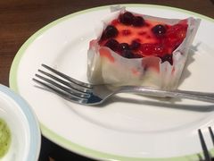 野梅蛋糕-萨莉亚意式餐厅(杭州滨江天街店)