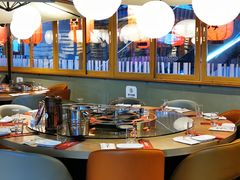 大堂-日进一片海.生腌海鲜火锅.宵夜烧烤(三里屯总店)