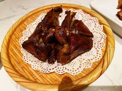 黄泥烧鸽子-燕郊烧鸽子(酷车小镇店)