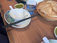 -樾餐厅泰式海鲜火锅(民歌湖店)