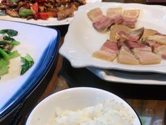 -缘来聚·徽菜名店(黄山宏村店)