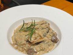 奶油蘑菇鸡肉烩饭-JANS意式简餐厅·惠灵顿牛排