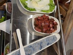 新鲜虎虾滑-领鲜现切猪杂火锅(番禺桥南店)