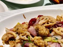 椒盐牛蛙-梅龙镇酒家(南京西路总店)