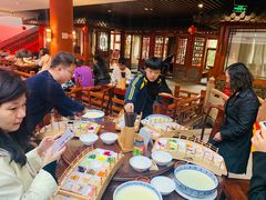 -香麒园·过桥米线·南湖雅宴
