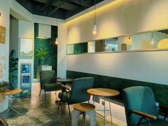 -luutosa  cafe & tea 鹿兔山