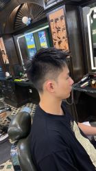 -海文先生国潮烫染男士理发馆