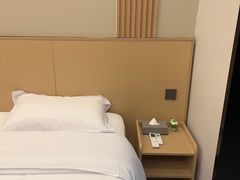 -初禾Film·Apartment(深圳福田岗厦地铁站店)