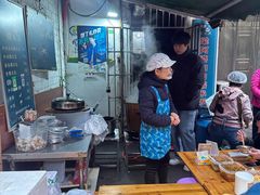 -梁阿婆廿年老牌扣肉糯米饭