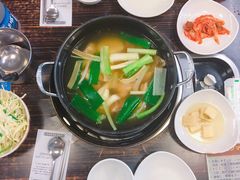整鸡火锅-新村一只鸡(新村本店)