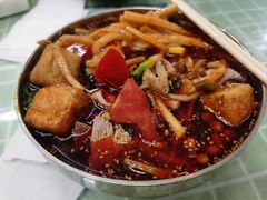 老友粉-红鼻子桂林米粉(金唐新光界店)