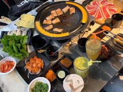 -三国惹火烤肉·中日韩烤肉集合店(百草路店)