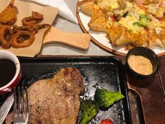 -必胜客(WOW梦之城店)