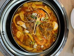 -三清洞摩西韩式年糕火锅(威高广场店)