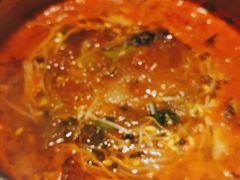 -野山舂·贵州现舂酸汤火锅(鸿通城店)