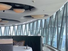 -广州塔卢特斯法国旋转餐厅