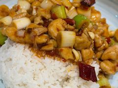 -西部马华清真兰州牛肉面·烧烤夜市(三里河店)
