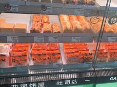 -花园饼屋·吐司蛋糕面包(星海店)