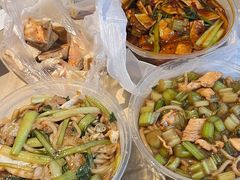 -玲玲米粉·新疆现炒米粉(大十字总店)