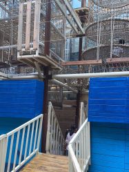 -PIPIKINGDOM皮皮王国欢乐号(欢乐海岸购物中心店)