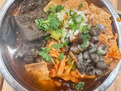 -柳州肥姨妈大骨螺蛳粉(江宁万达店)