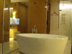 浴缸-深圳大梅沙京基洲际度假酒店