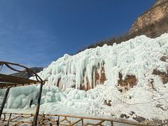-大平台龙居瀑布旅游区