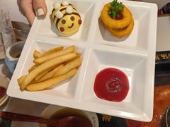 -老牌坊云南鱼豆花火锅(哈西万达店)