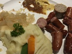 -LENBACH兰巴赫西餐啤酒坊(大连东港店)