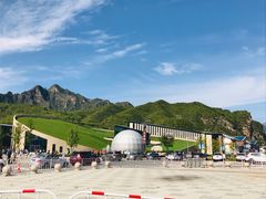 -百里峡七彩艺术小镇