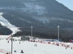 -鳌山滑雪度假区