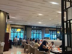 -广州万富希尔顿酒店·感趣自助餐厅·金秋蟹宴生蚝海鲜刺身