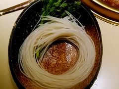 -余欢领鲜火锅(新街口店)